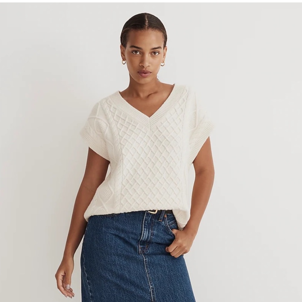 Madewell cream Cable-Knit V-Neck Sweater Vest size medium
